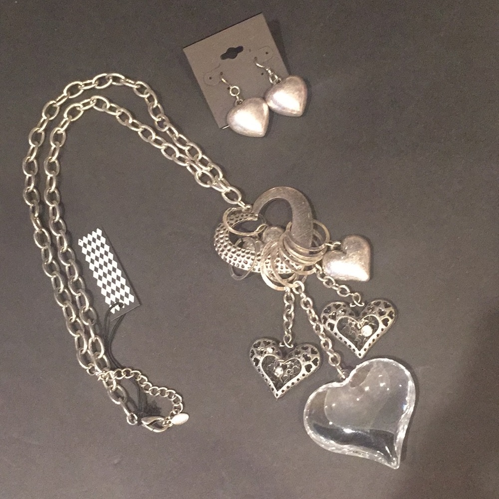 Beautiful 18” heart necklace with earrings NWT
